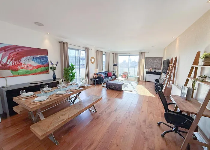 Ample 3-Bedroom Flat With Lift In Kings Cross, Islington