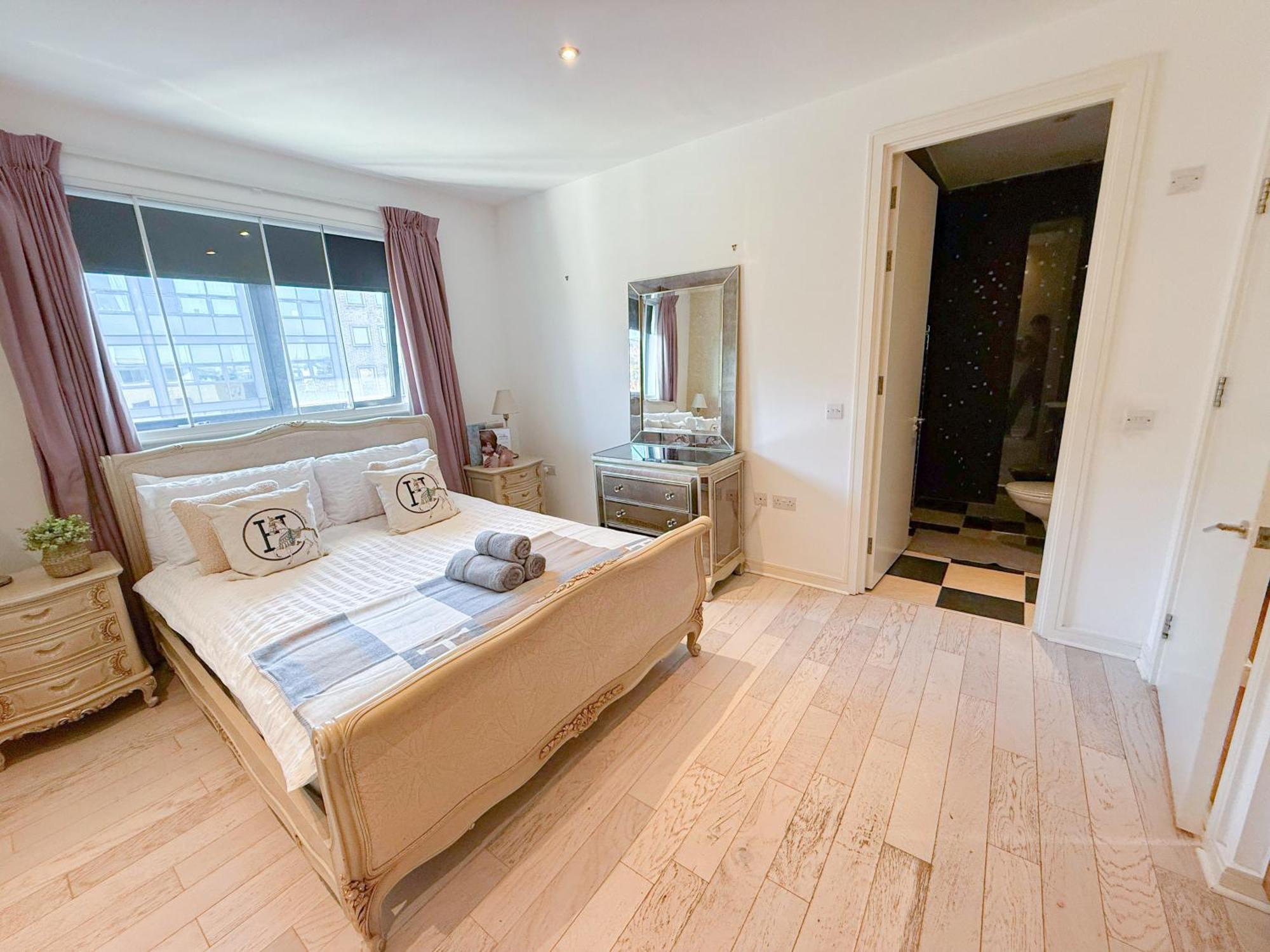 Appartamento Ample 3-bedroom Flat With Lift In Kings Cross, Islington Londra