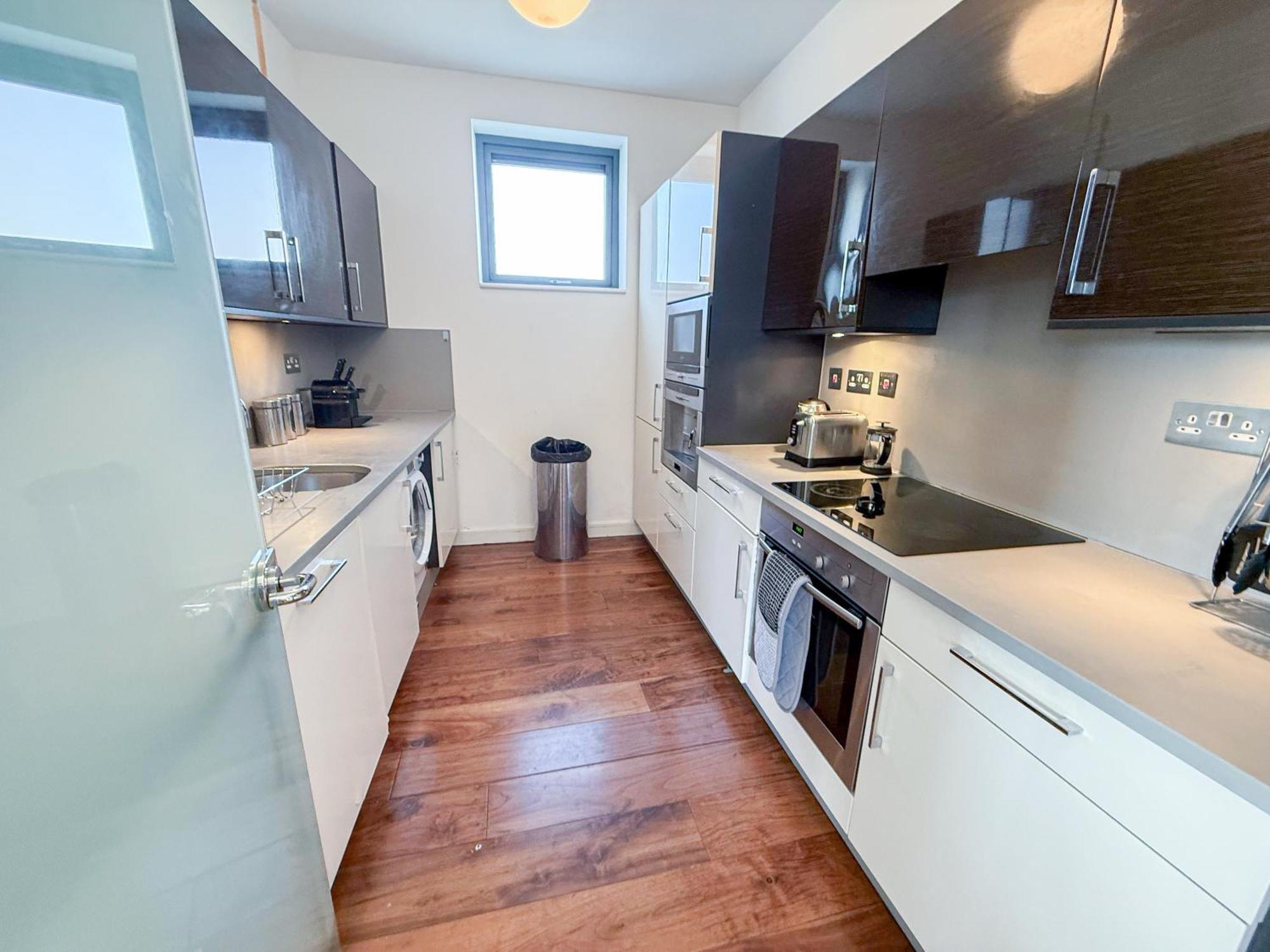 Ample 3-bedroom Flat With Lift In Kings Cross, Islington Appartamento